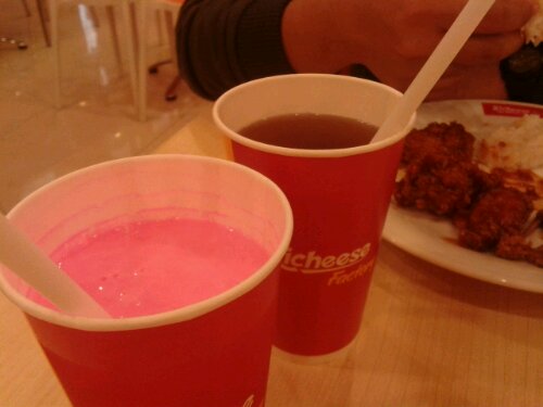 Pink Lava dan Mango Tea